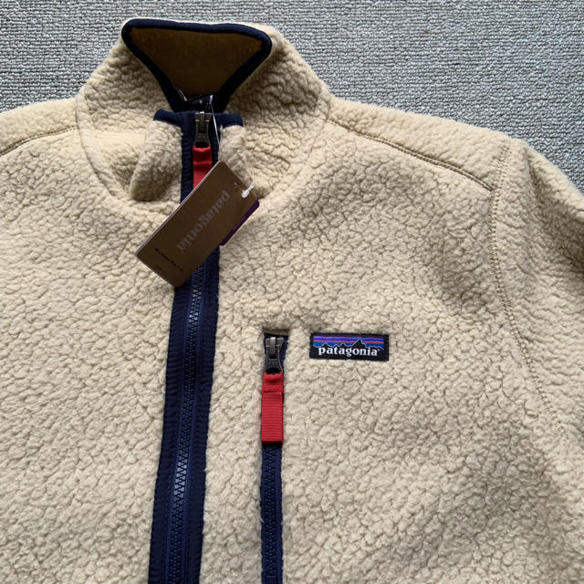 patagonia(パタゴニア)の【新品】パタゴニア メンズ レトロパイル  プルオーバーS メンズのジャケット/アウター(ブルゾン)の商品写真