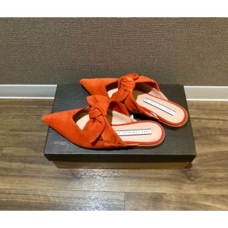 ザラ(ZARA)の《夏物sale》 ZARA リボンフラットシューズ(サンダル)