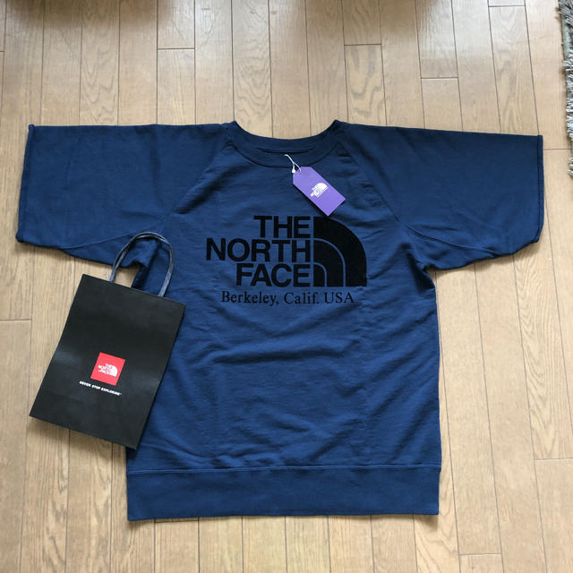 完売品 ノースフェイス tシャツ M 定期入れの