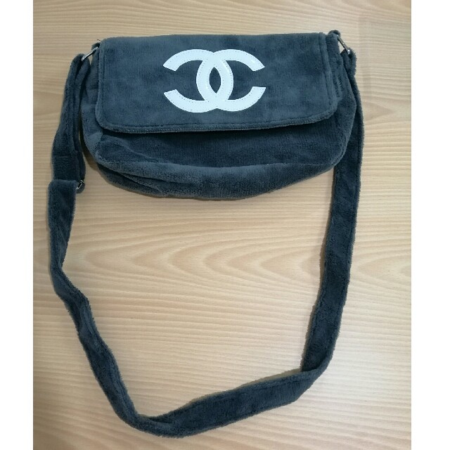 エルメス ベルト メンズ 激安 、 CHANEL - 美品　CHANEL シャネルノベルティバッグ　ショルダーバッグ
の通販 by GRL🐼グレイル's shop｜シャネルならラクマ