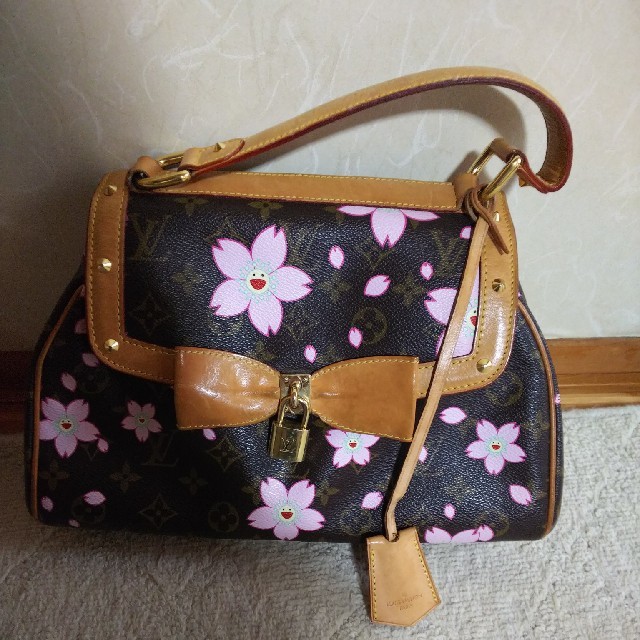 時計 偽物 ブランド 9文字 / LOUIS VUITTON - モノグラム ヴィトン 桜 レア 直営店購入ですの通販 by バービー's shop｜ルイヴィトンならラクマ