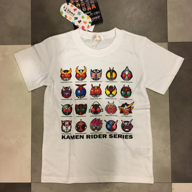 しまむら(シマムラ)の平成仮面ライダー キッズ Ｔシャツ 130cm 仮面ライダー キッズ/ベビー/マタニティのキッズ服男の子用(90cm~)(Tシャツ/カットソー)の商品写真