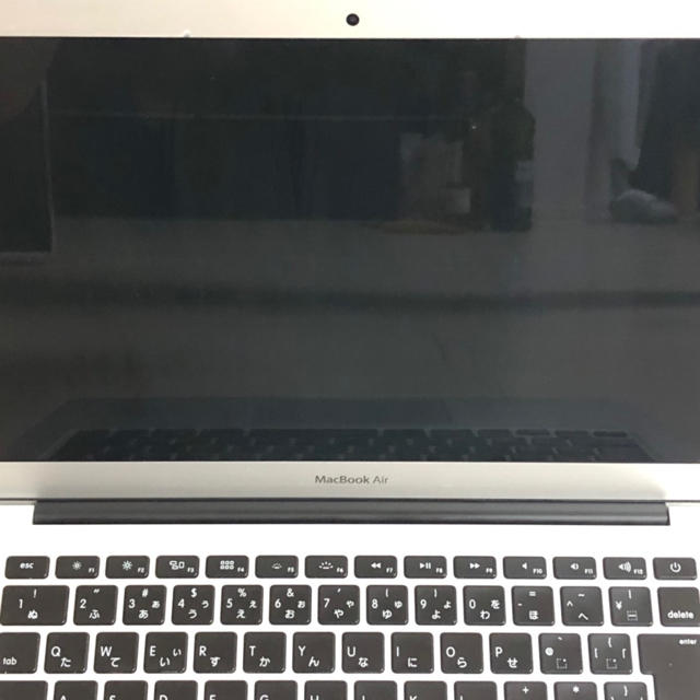 Apple MacBook Air (13-inch, Early 2015) 1