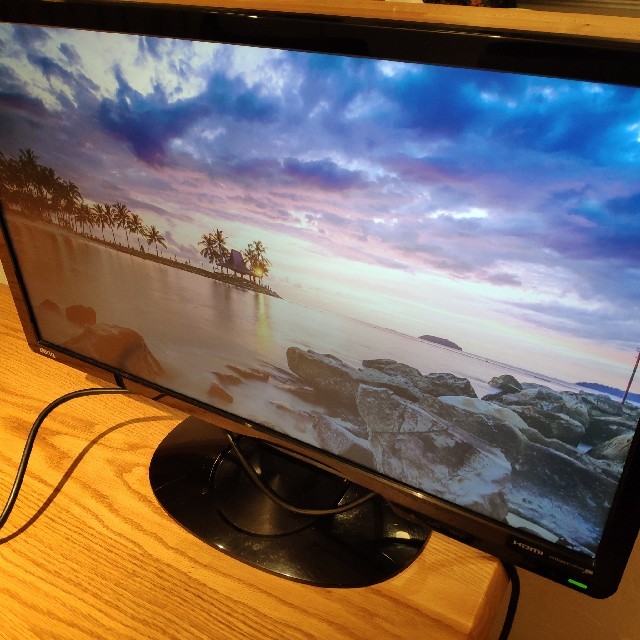 BenQ G2420HDの通販 by (ΦωΦ)｜ラクマ