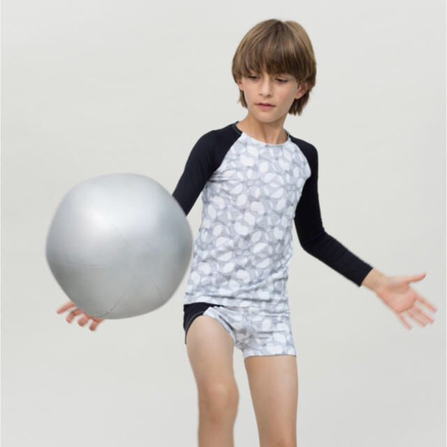 bobo chose(ボボチョース)の新品！MOTORETA Swimshirt ラッシュガード Halftone キッズ/ベビー/マタニティのキッズ服男の子用(90cm~)(水着)の商品写真