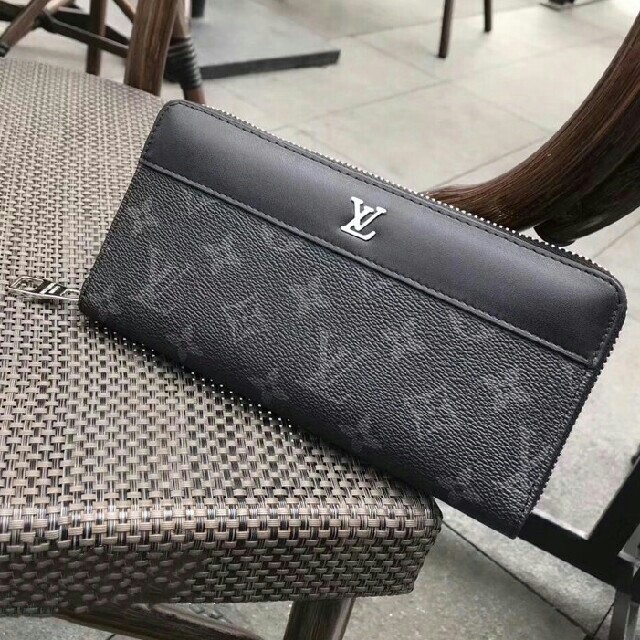 LOUIS VUITTON - LOUIS VUITTON ルイヴィトンの人気長財布の通販 by ナトス's shop｜ルイヴィトンならラクマ