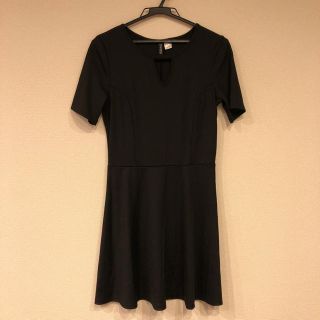 エイチアンドエム(H&M)のH&M 黒ワンピース(ミニワンピース)