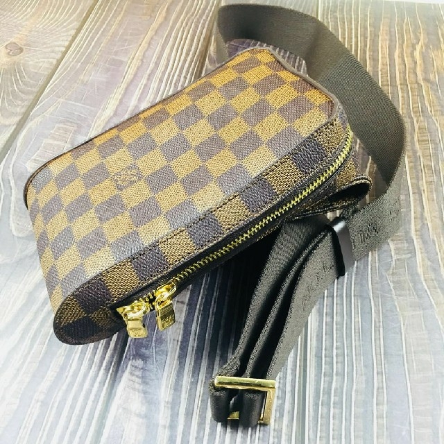 LOUIS VUITTON - ルイヴィトン
メンズ
ボディバッグの通販 by タカシ's shop｜ルイヴィトンならラクマ