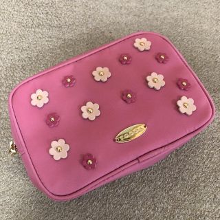 トッカ(TOCCA)の新品♡TOCCA FLOWER DROPポーチ(ポーチ)