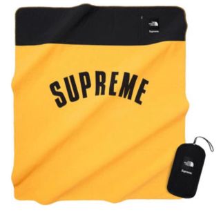 シュプリーム(Supreme)のSupreme/North Face 19SS Arclogo ブランケット　黄(寝袋/寝具)