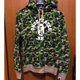 アベイシングエイプ(A BATHING APE)のBAPE UNDEFEATED PULLOVER HOODIE(パーカー)