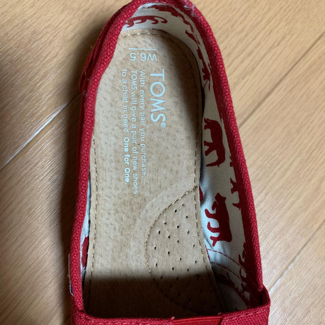 TOMS(トムズ)の試着のみ【TOMSトムス】 WOMEN'Sキャンバススリッポンシューズ☆23.5 レディースの靴/シューズ(スリッポン/モカシン)の商品写真