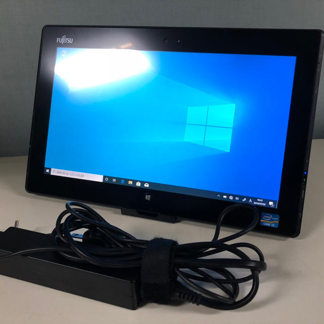 富士通(フジツウ)の富士通 STYLISTIC Q702/G  win10 タブレットPC 中古品 スマホ/家電/カメラのPC/タブレット(タブレット)の商品写真