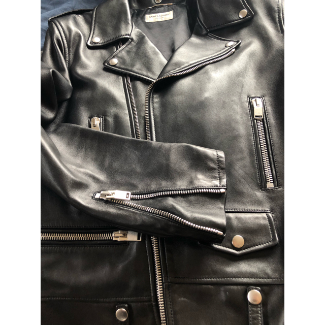 Saint Laurent(サンローラン)のSAINT LAURENT PARIS ライダースL01 size50 メンズのジャケット/アウター(ライダースジャケット)の商品写真