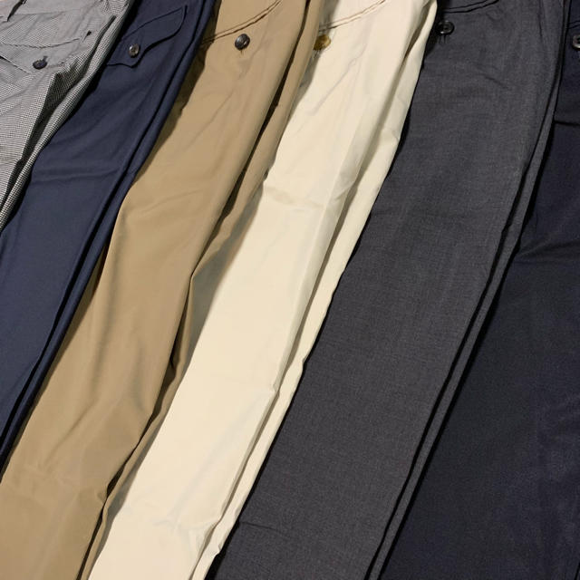 THE SUIT COMPANY(スーツカンパニー)のスーツカンパニー　ユニクロ　ベイクルーズ　スーツ×2、スラックス×６　セット メンズのスーツ(セットアップ)の商品写真