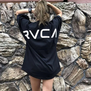 ルーカ(RVCA)のrvca アーチロゴ ビックtシャツ Sサイズ ブラック(Tシャツ/カットソー(半袖/袖なし))