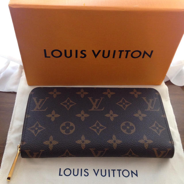 LOUIS VUITTON - LOUIS VUITTONルイヴィトン　モノグラム　ジッピー・ウォレット　長財布の通販 by ゆうた's shop｜ルイヴィトンならラクマ