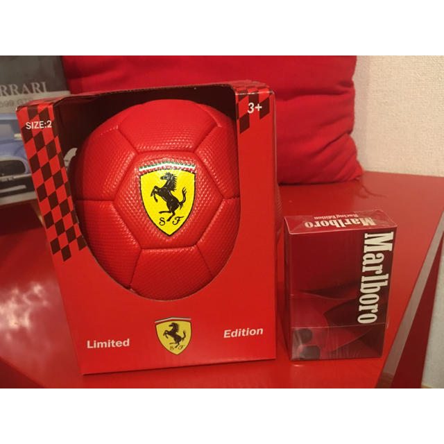 Ferrari(フェラーリ)のフェラーリ オフィシャル ボール スポーツ/アウトドアのサッカー/フットサル(ボール)の商品写真