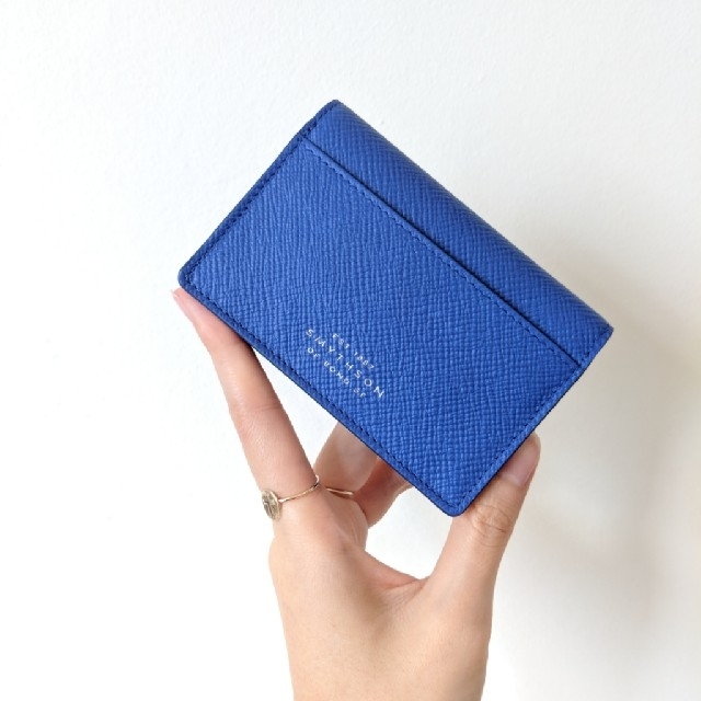 Smythson(スマイソン)の【新品】Smythson パナマ コバルトブルー カードケース 名刺入れ 青  レディースのファッション小物(名刺入れ/定期入れ)の商品写真