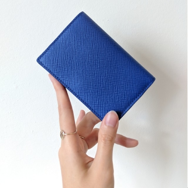 Smythson(スマイソン)の【新品】Smythson パナマ コバルトブルー カードケース 名刺入れ 青  レディースのファッション小物(名刺入れ/定期入れ)の商品写真