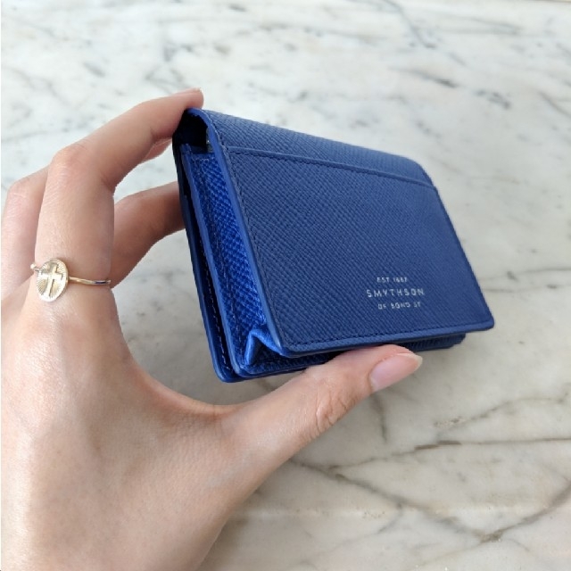 Smythson(スマイソン)の【新品】Smythson パナマ コバルトブルー カードケース 名刺入れ 青  レディースのファッション小物(名刺入れ/定期入れ)の商品写真