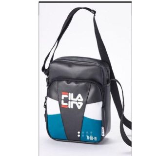 フィラ(FILA)の新品タグつきFILAショルダーバッグ　Right-on(ショルダーバッグ)