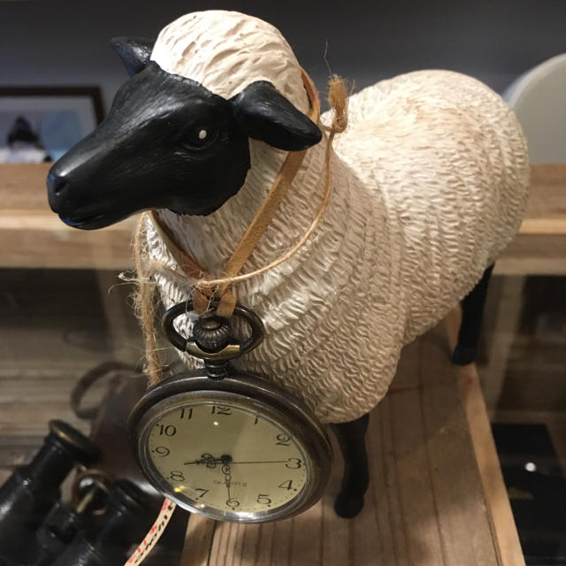 HARMONIER   羊の時計 置物 新品