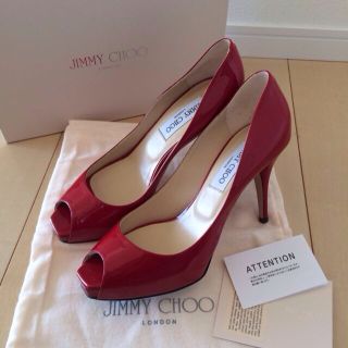 ジミーチュウ(JIMMY CHOO)の超美品！ JIMMY CHOO パンプス(ハイヒール/パンプス)