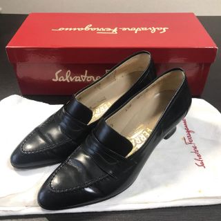 フェラガモ(Ferragamo)のフェラガモ レザー パンプス 高級 ヒール 靴 ローファー ブーツ(ハイヒール/パンプス)