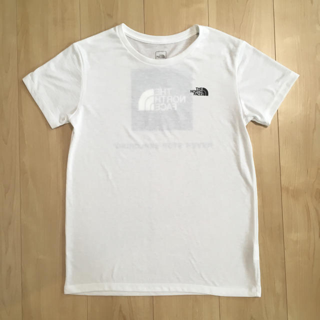 THE NORTH FACE(ザノースフェイス)のノースフェイス tシャツ レディースのトップス(Tシャツ(半袖/袖なし))の商品写真