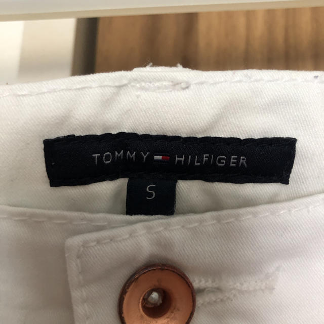 TOMMY HILFIGER(トミーヒルフィガー)の【TOMMY HILFIGER】ショートパンツ レディースのパンツ(ショートパンツ)の商品写真