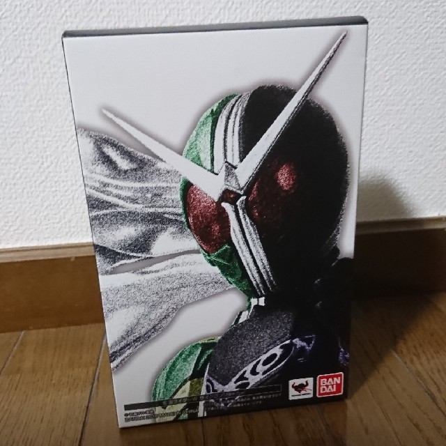 S.H.フィギュアーツ (真骨彫製法) 仮面ライダーW サイクロンジョーカー