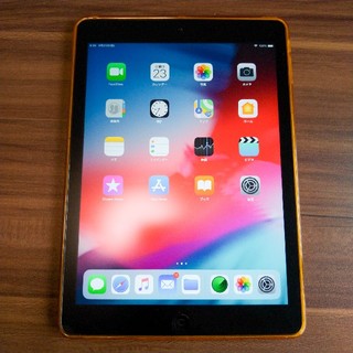 アイパッド(iPad)のApple iPad Air Wi-Fi 16GB グレイ MD785J/A(タブレット)