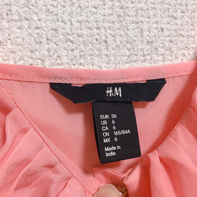 H&M(エイチアンドエム)の(週末限定お値下げ)フリルキャミソール2枚セット レディースのトップス(キャミソール)の商品写真