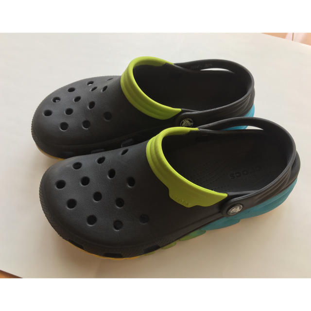 crocs(クロックス)のクロックス 24cm M6/W8 【USED】 メンズの靴/シューズ(サンダル)の商品写真