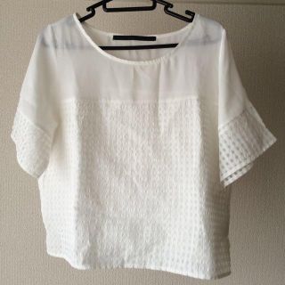 ケービーエフ(KBF)のホワイトトップス(Tシャツ(半袖/袖なし))