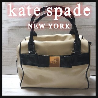 ケイトスペードニューヨーク(kate spade new york)のkatespade　ケイトスペード　ミニ　ハンドバッグ　エナメル　白　黒(ハンドバッグ)