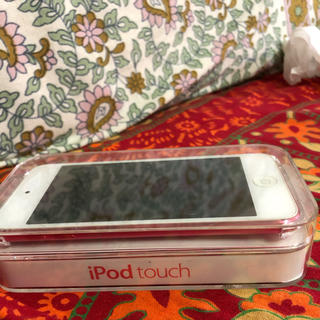 アイポッドタッチ(iPod touch)の第5世代  iPod touch  元値1.5万(ポータブルプレーヤー)