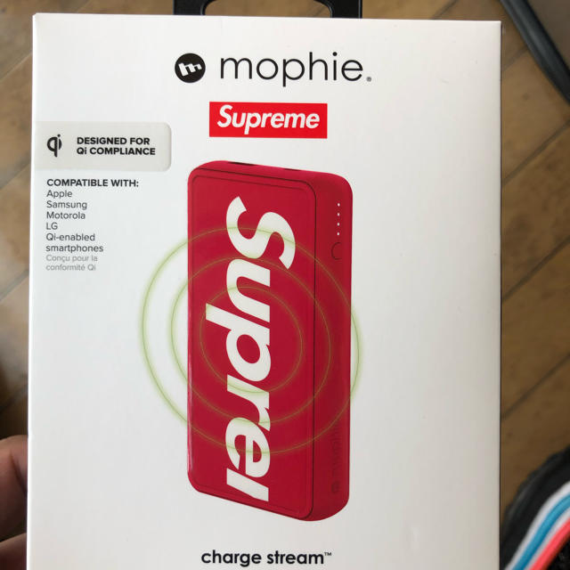 supreme mophie ワイヤレス充電 赤