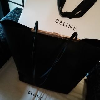 セリーヌ(celine)のセリーヌ　クラスプ　カバ　黒　新品(トートバッグ)