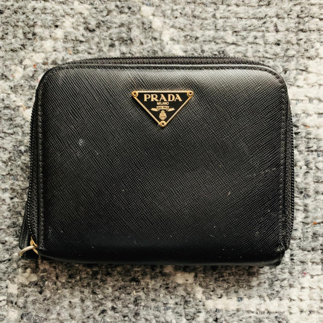 PRADA(プラダ)のPRADA 財布 かなり古い レディースのファッション小物(財布)の商品写真