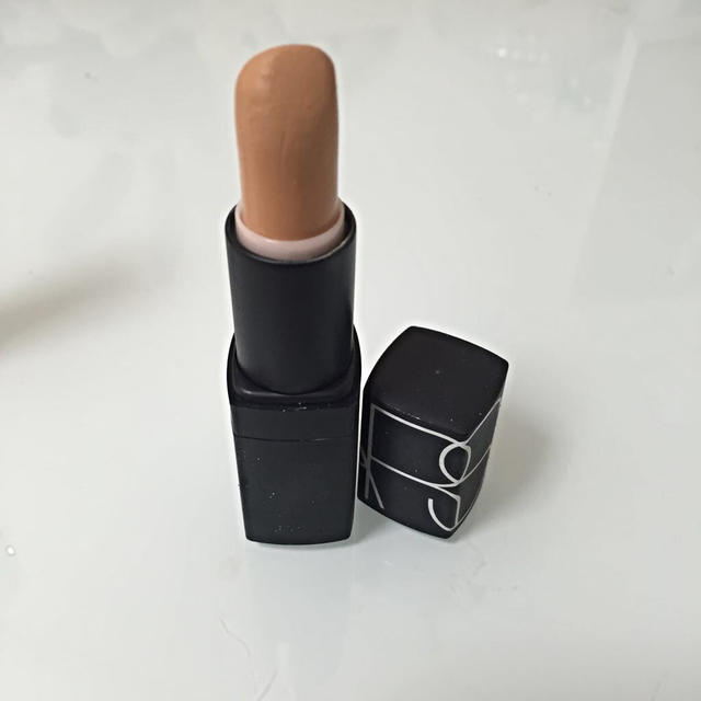 NARS(ナーズ)のNARS スティックコンシーラー コスメ/美容のベースメイク/化粧品(コンシーラー)の商品写真