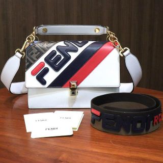 フェンディ(FENDI)のフェンディマニア　フィラ　キャナイ　ロゴ　ショルダーバッグ　2WAY　(ショルダーバッグ)