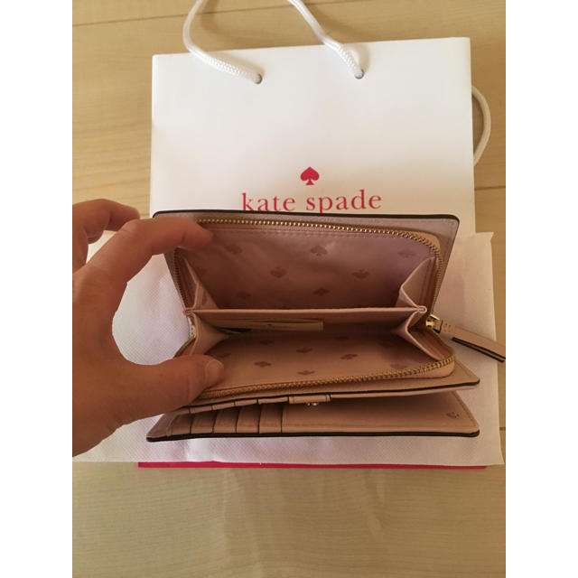 kate spade new york(ケイトスペードニューヨーク)の翌日発送！新品未使用 ケイトスペード 財布 レディースのファッション小物(財布)の商品写真