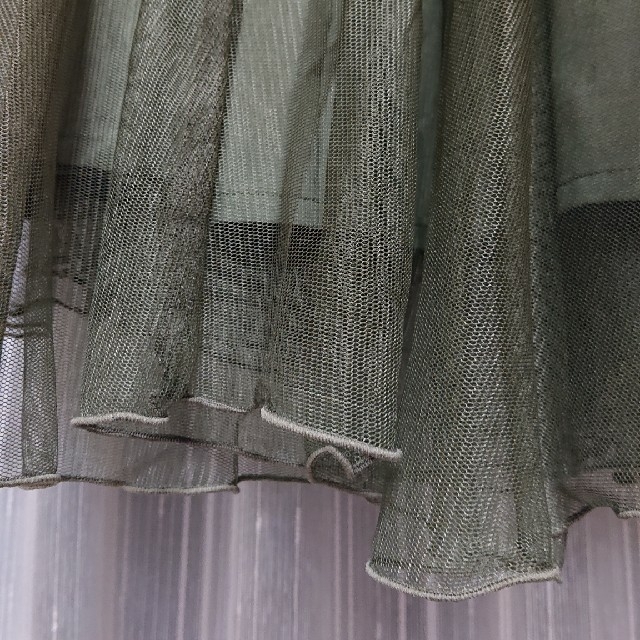 Couture Brooch(クチュールブローチ)のカーキ チュールスカート レディースのスカート(ひざ丈スカート)の商品写真