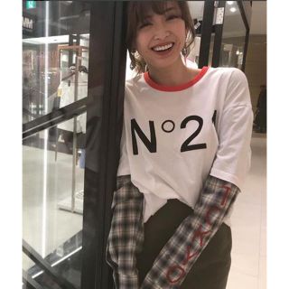 ヌメロヴェントゥーノ(N°21)のヌメロヴェントゥーノ 紗栄子着用 銀座限定 ロンT(Tシャツ(長袖/七分))