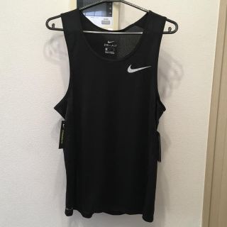 ナイキ(NIKE)の【新品・日本未展開】ナイキ ランニングトップ ナイキベルリン購入(シャツ)