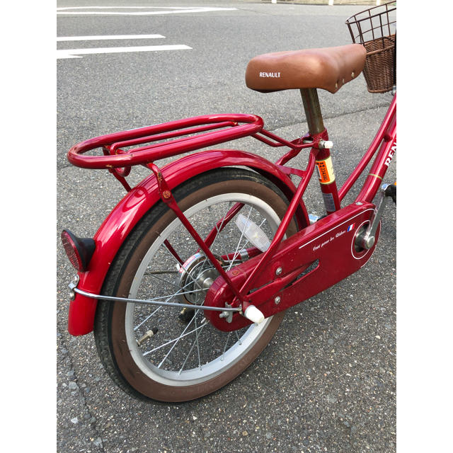 RENAULT(ルノー)の子供用 自転車 キッズ/ベビー/マタニティの外出/移動用品(自転車)の商品写真