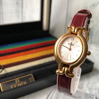 早期予約・新じゃが FENDI(フェンディ) 640L 腕時計 ベルト9色付き