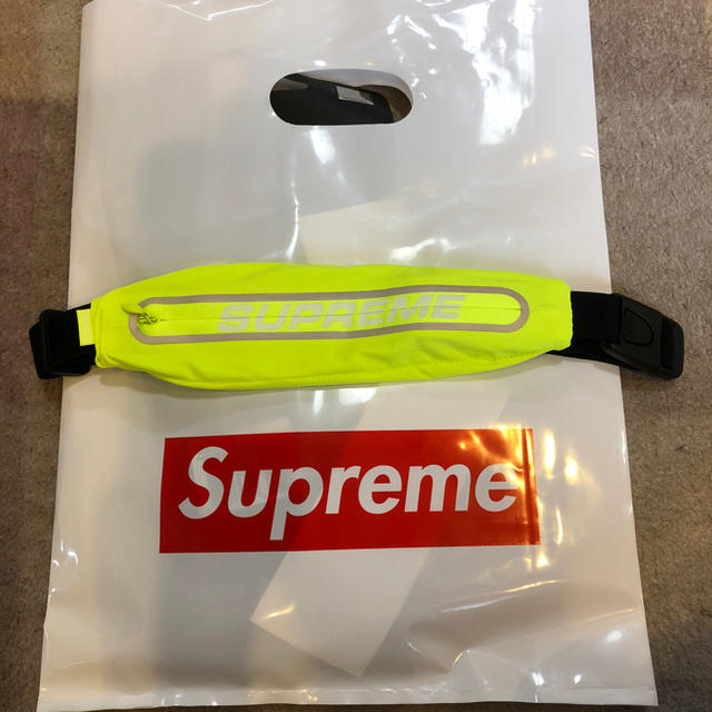 Supreme(シュプリーム)の supreme  running waist bag メンズのバッグ(ウエストポーチ)の商品写真